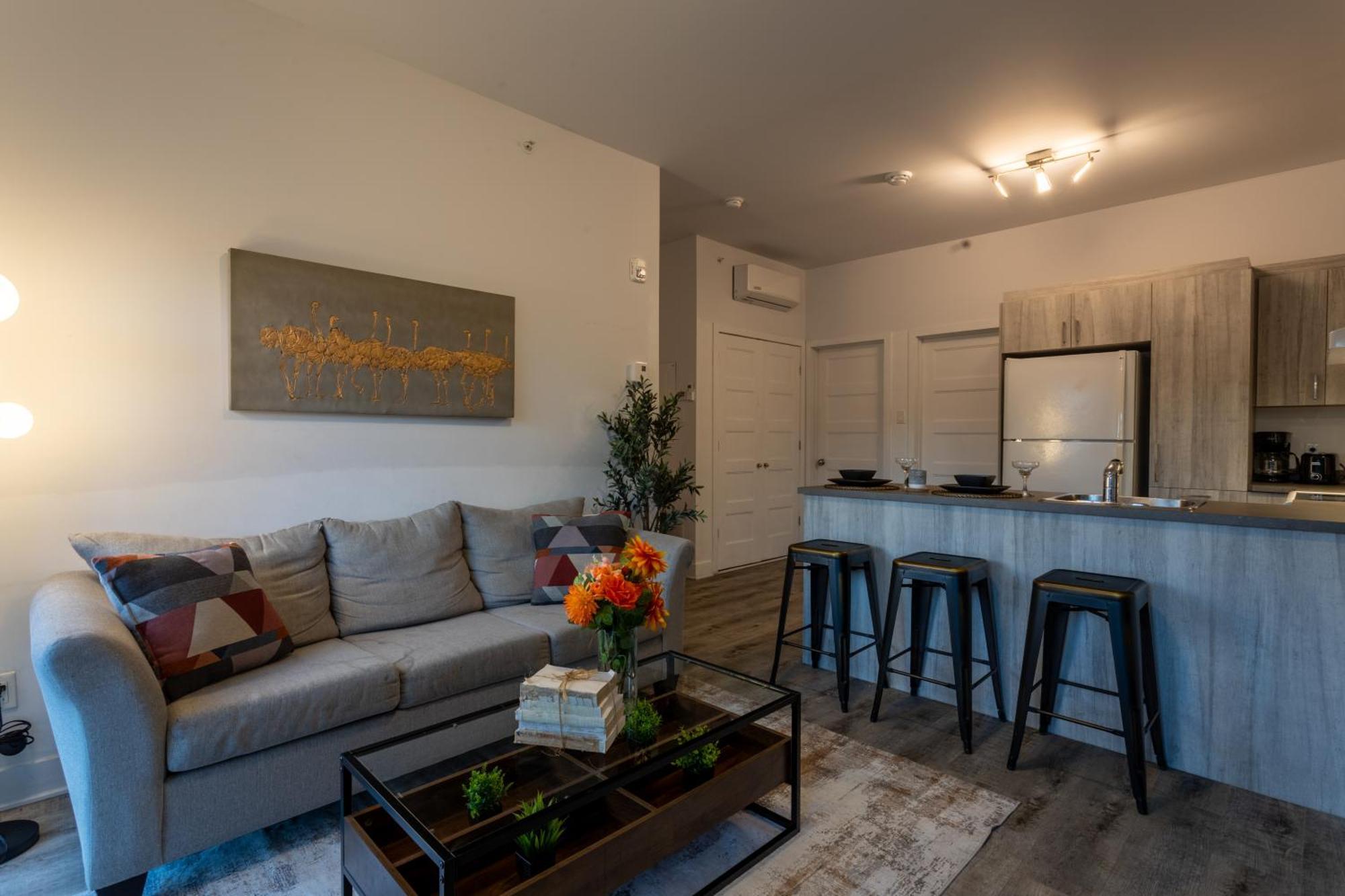 Chic And Spacious 3 Bedrooms In Griffintown Apartamento Montreal