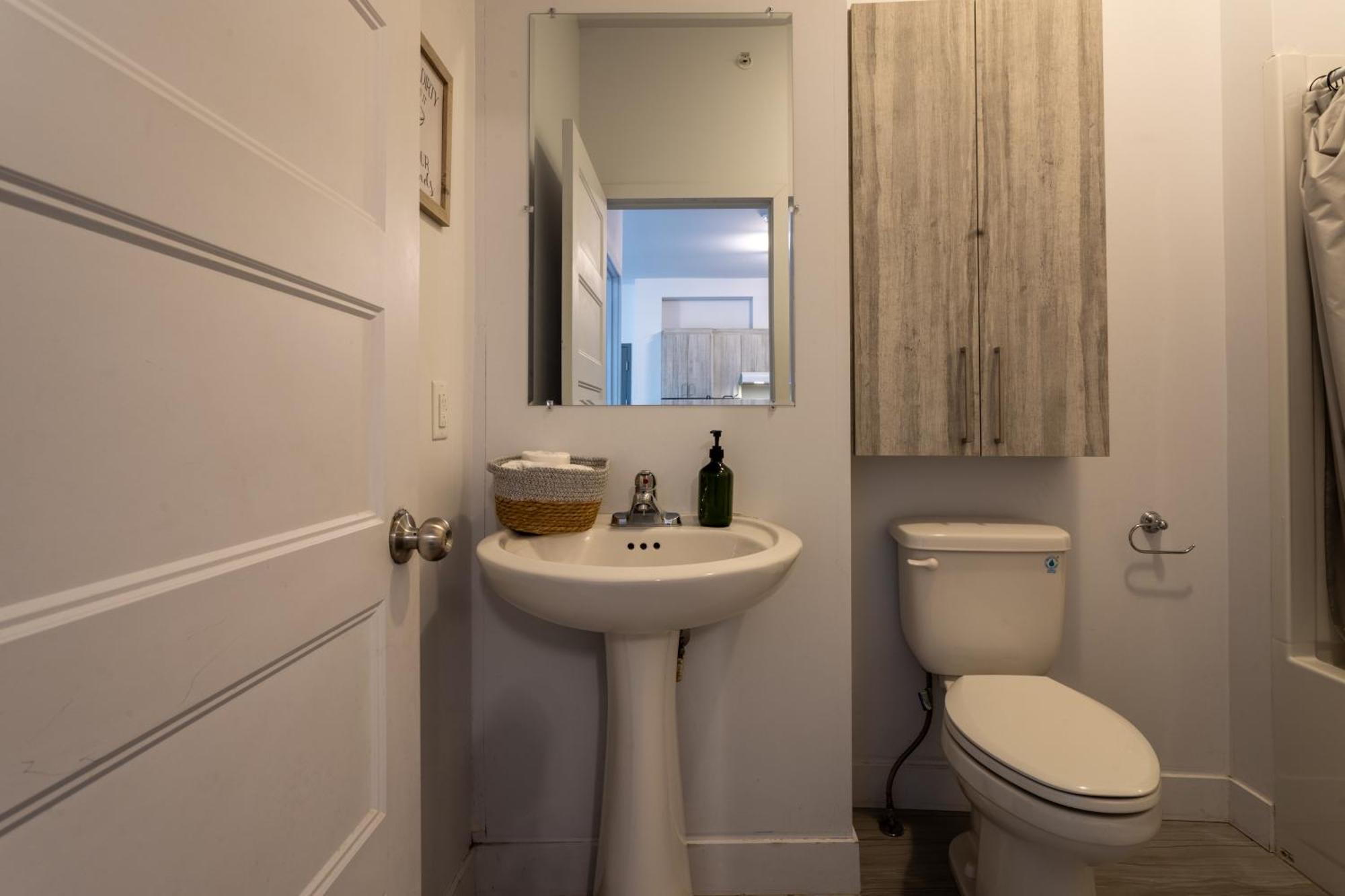 Chic And Spacious 3 Bedrooms In Griffintown *